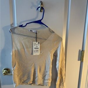 ZARA NWT one sleeve top